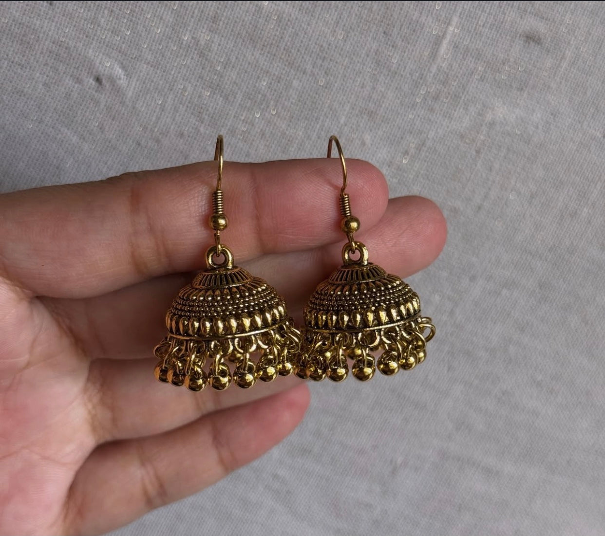 Mehru Jhumki